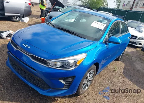 2023 Kia Rio 5-Door S z USA, uszkodzony, nr VIN 3KPA25AD2PE622498